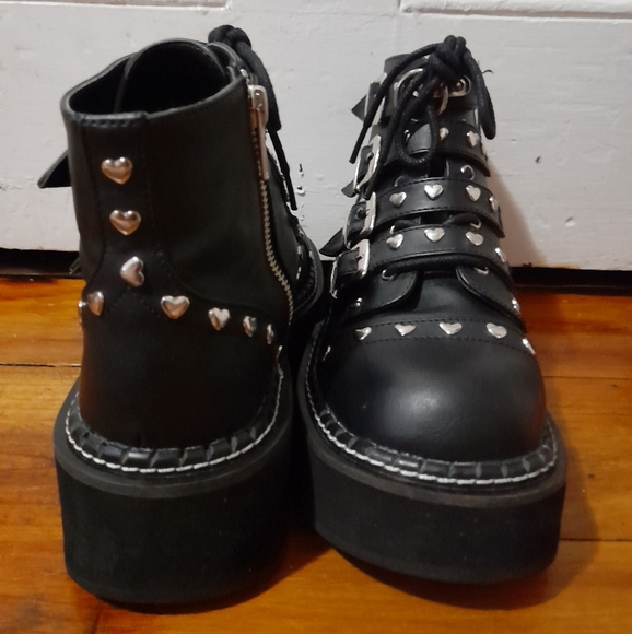 Emily 315 Demonias - Picture 4 of 5